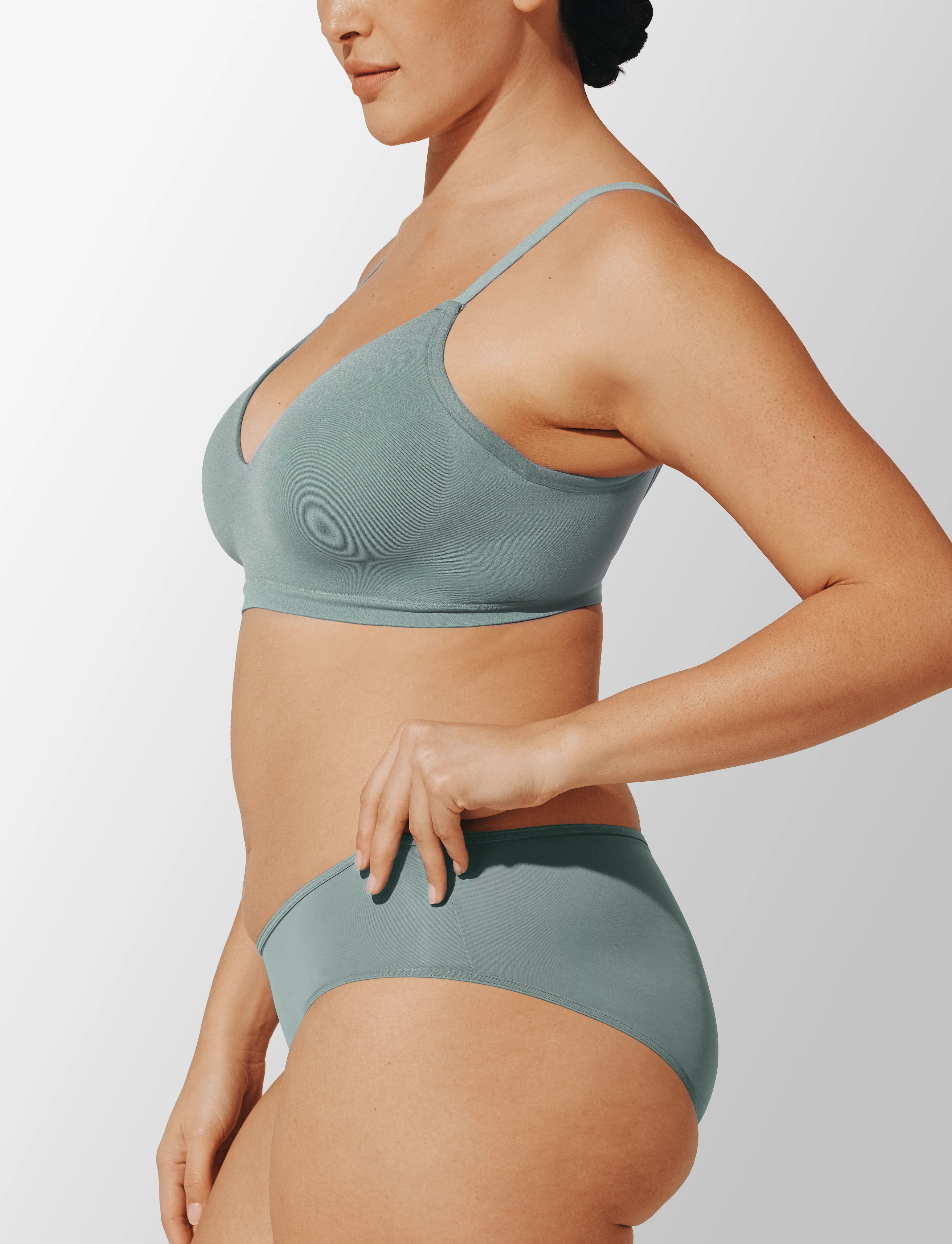 Form 360 Fit™ Lifting Wireless Bra - Image 3
