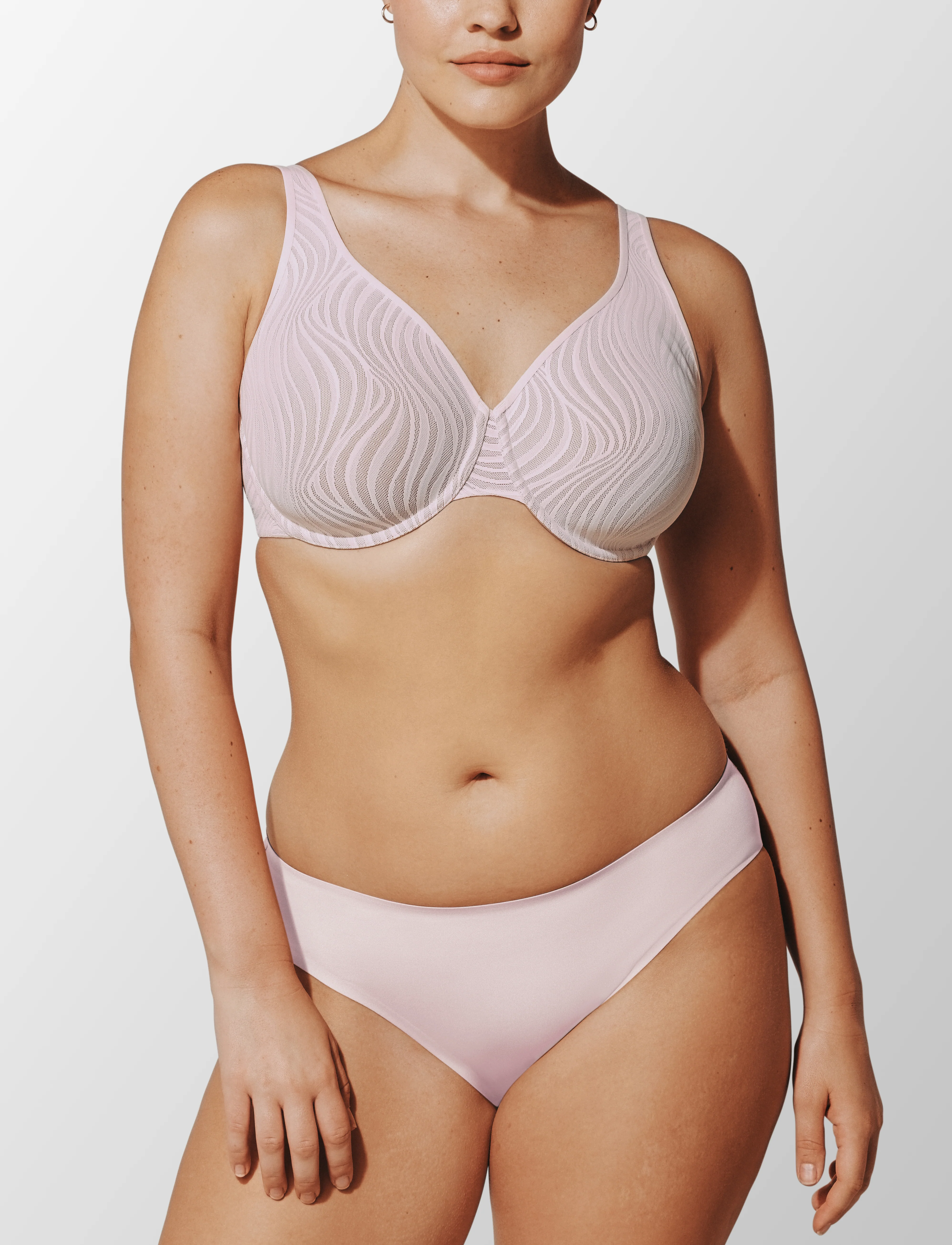 24/7® Classic Unlined Lace Minimizer - Image 2